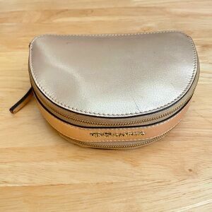VINCE CAMUTO GOLD LEATHER  JEWELRY/ COSMETICS BAG NWT Egyptian Gold $88